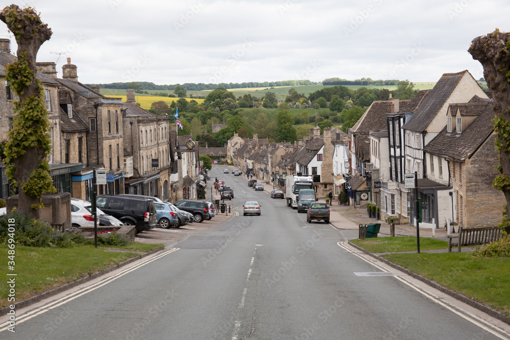 AdobeStock_348694018_Preview